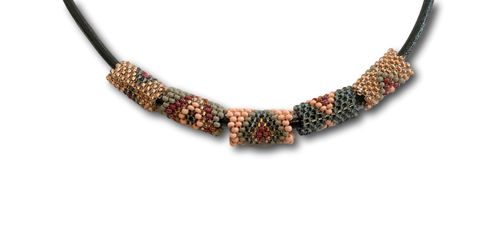 Kheta-necklace with leather036