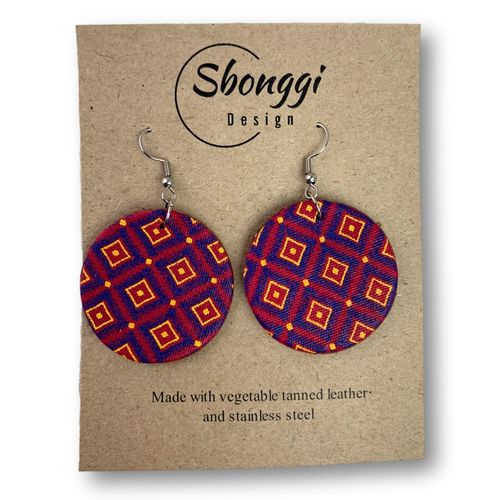 Sbonggi-earring, with stainless steel earhooks10