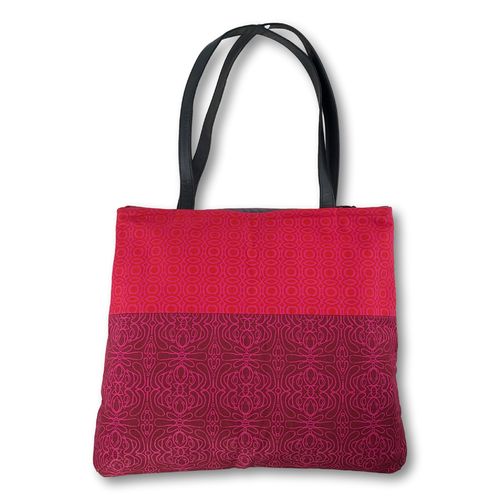 Jozi shopper with hand creenprinted cotton and leather straps15