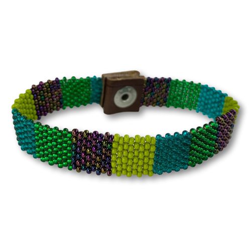 Gugu beaded bracelett with leather and stainless steel button09