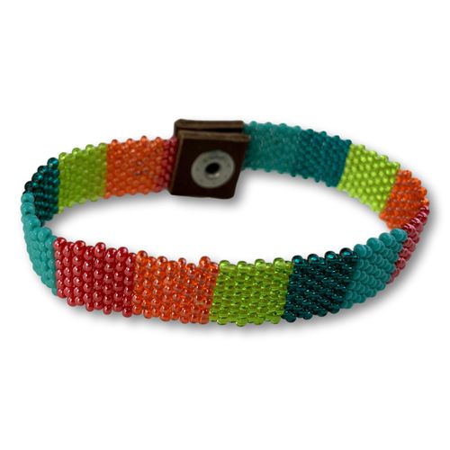 Gugu beaded bracelett with leather and stainless steel button16