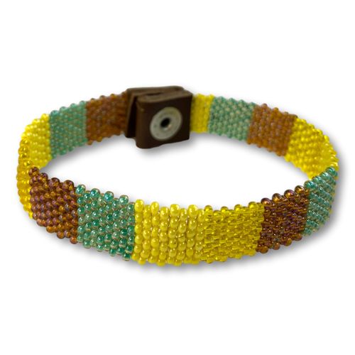 Gugu beaded bracelett with leather and stainless steel button18