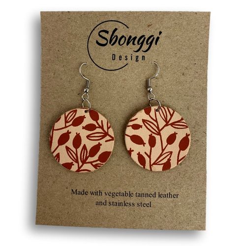 Sbonggi-earring, with stainless steel earhooks31
